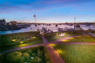 21 Bay Island, Newport Beach, CA 92661 - Photo 4