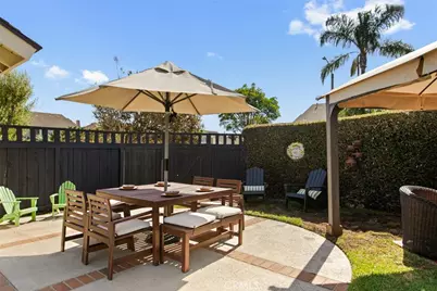 8381 Seaport Dr., Huntington Beach, CA 92646 - Photo 22
