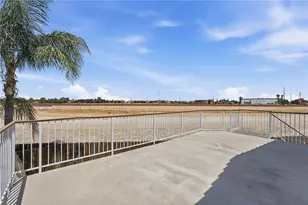 8400 Winlock, Bakersfield, CA 93312 - Photo 28
