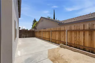 8400 Winlock, Bakersfield, CA 93312 - Photo 32