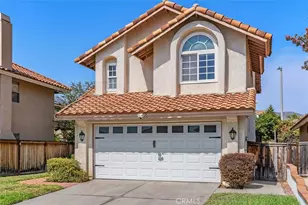 18 Las Piedras, Rancho Santa Margarita, CA 92688 - Photo 2