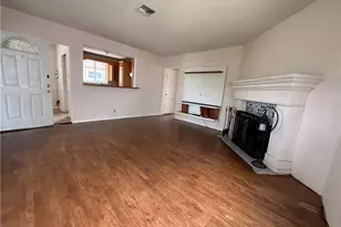 10411 Pinehurst, South Gate, CA 90280 - Photo 8