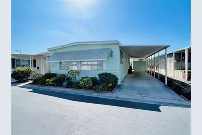 37 Madrid, Tustin, CA 92780 - Photo 2