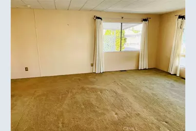 37 Madrid, Tustin, CA 92780 - Photo 4
