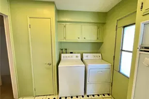 37 Madrid, Tustin, CA 92780 - Photo 18