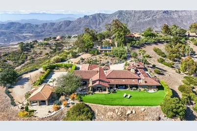 10936 Pacific View, Malibu, CA 90265 - Photo 2