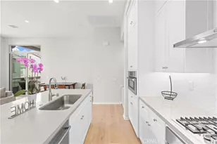 144 Sunnyside, Irvine, CA 92618 - Photo 8