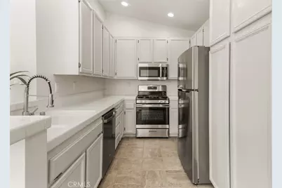 16 Chaumont Circle, Lake Forest, CA 92610 - Photo 14