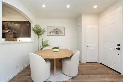94 Hedge Bloom, Irvine, CA 92618 - Photo 2