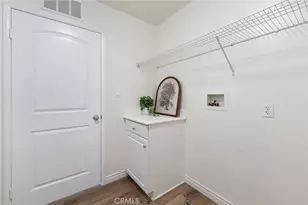 94 Hedge Bloom, Irvine, CA 92618 - Photo 18