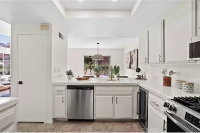 27414 Iris, Mission Viejo, CA 92692 - Photo 10