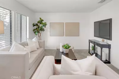 2155 W Banbury Circle, Anaheim, CA 92804 - Photo 8
