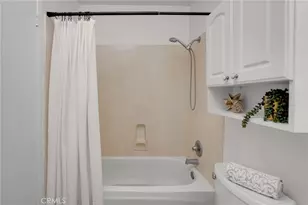 2155 W Banbury Circle, Anaheim, CA 92804 - Photo 26