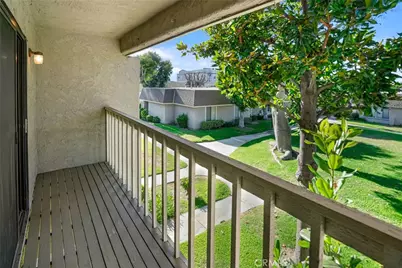 2155 W Banbury Circle, Anaheim, CA 92804 - Photo 32