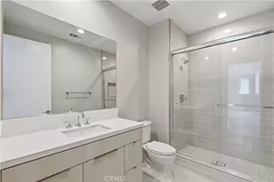 156 Apron, Irvine, CA 92618 - Photo 24