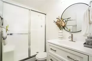 18092 Westlake Cir, Huntington Beach, CA 92648 - Photo 22