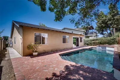 18092 Westlake Cir, Huntington Beach, CA 92648 - Photo 24