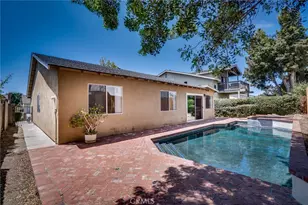 18092 Westlake Cir, Huntington Beach, CA 92648 - Photo 24