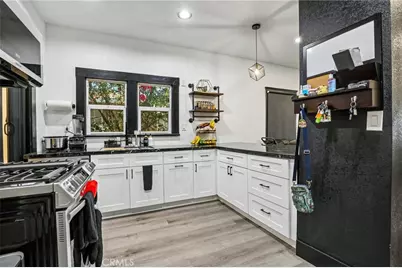 1127 W 5th, Santa Ana, CA 92703 - Photo 8