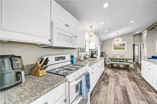80 Huntington Street, Huntington Beach, CA 92648 - Photo 18