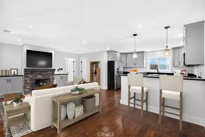 19352 Brookhurst, Huntington Beach, CA 92646 - Photo 2
