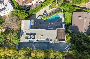 12148 Travis, Los Angeles, CA 90049 - Photo 20