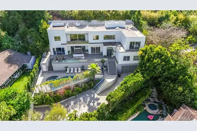 12148 Travis, Los Angeles, CA 90049 - Photo 1