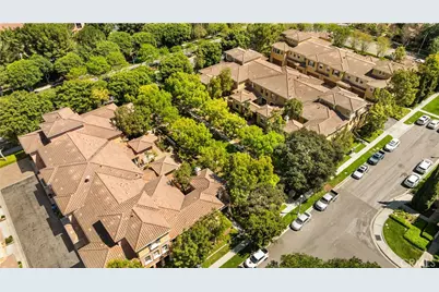 111 Chantilly, Irvine, CA 92620 - Photo 52