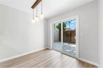 345 University, Costa Mesa, CA 92627 - Photo 14