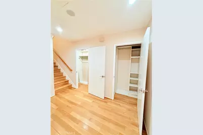 600 W 9th #1508, Los Angeles, CA 90015 - Photo 16