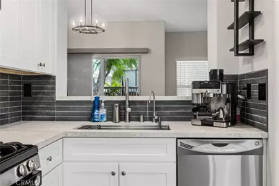 230 California Court, Mission Viejo, CA 92692 - Photo 18