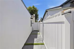 24961 Expressway, Laguna Hills, CA 92653 - Photo 24