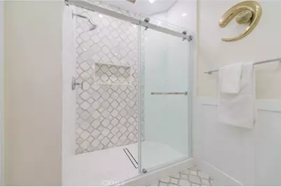 100 Avento, Irvine, CA 92602 - Photo 30
