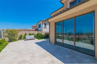 100 Avento, Irvine, CA 92602 - Photo 36