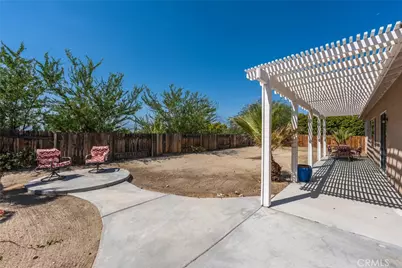 68681 Ridge Crest Way, Desert Hot Springs, CA 92240 - Photo 24