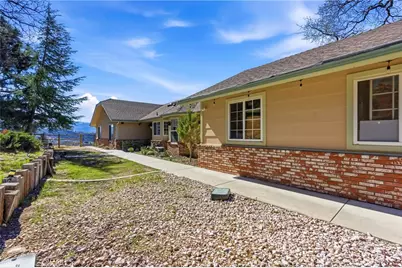 27100 Barkes, Tehachapi, CA 93561 - Photo 8