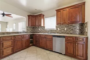 6307 S Harcourt Ave, Los Angeles, CA 90043 - Photo 22
