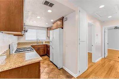 865 W 13th St #4, Azusa, CA 91702 - Photo 8
