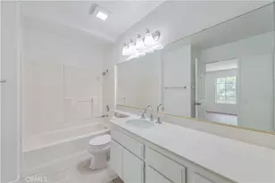 107 Oxford, Irvine, CA 92612 - Photo 10