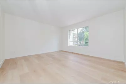 107 Oxford #34, Irvine, CA 92612 - Photo 8