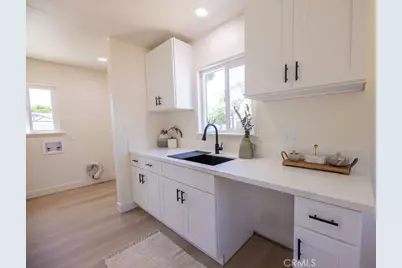 2559 Kellogg Park Drive, Pomona, CA 91768 - Photo 32
