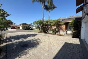 8242 Lambert Dr, Huntington Beach, CA 92647 - Photo 4