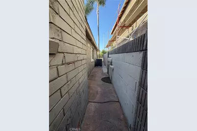 8242 Lambert Drive, Huntington Beach, CA 92647 - Photo 44