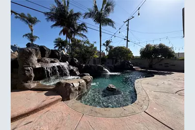 8242 Lambert Drive, Huntington Beach, CA 92647 - Photo 36
