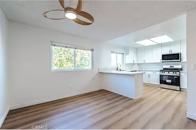 8851 Independence Avenue #Apt 33, Los Angeles, CA 91304 - Photo 12