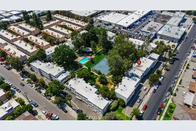 8851 Independence Avenue #Apt 33, Los Angeles, CA 91304 - Photo 42