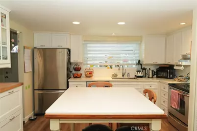 8226 Pennington Dr, Huntington Beach, CA 92646 - Photo 2