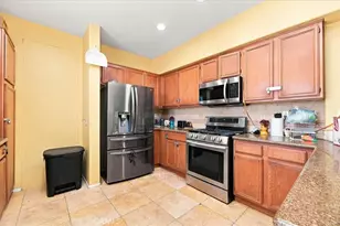 15290 Alexandria, Adelanto, CA 92301 - Photo 8