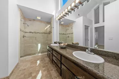 27 Almeria, Irvine, CA 92614 - Photo 20