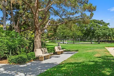 27 Almeria, Irvine, CA 92614 - Photo 42